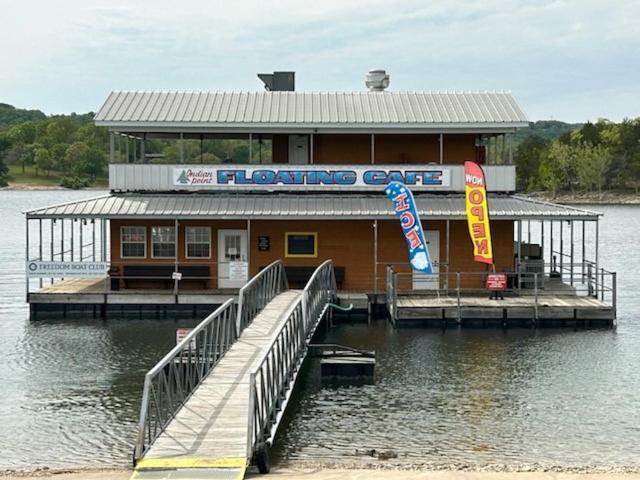 Lakefront And Lake View Indian Point Condo With Boat Slip Branson Exteriör bild